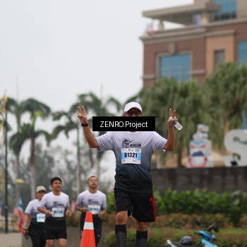 Runner Photo 7240556