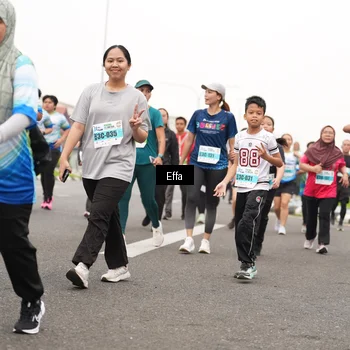 Runner Photo 7240659