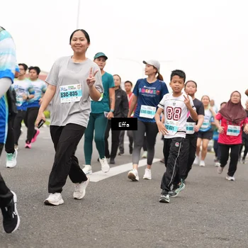 Runner Photo 7240662