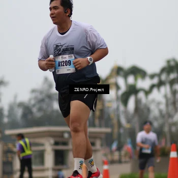 Runner Photo 7240664