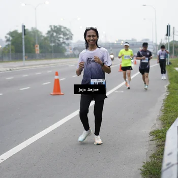 Runner Photo 7240684