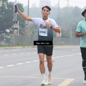 Runner Photo 7240688