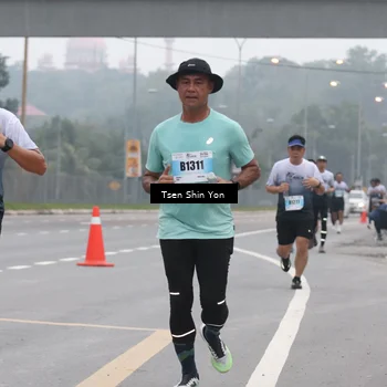 Runner Photo 7240708