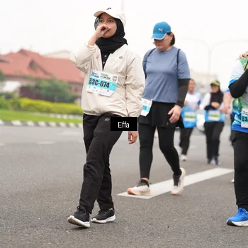 Runner Photo 7240871