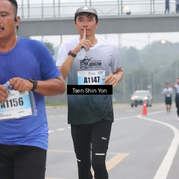 Runner Photo 7240891
