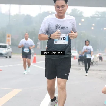 Runner Photo 7241050