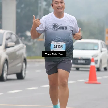 Runner Photo 7241123