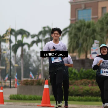 Runner Photo 7241240