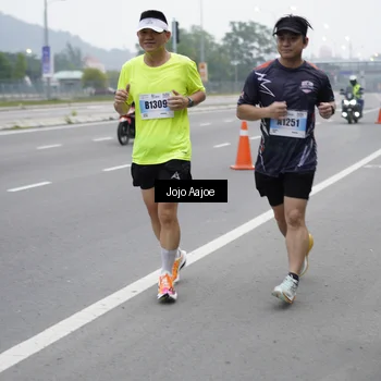 Runner Photo 7241502