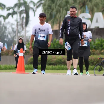 Runner Photo 7241595