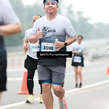 Runner Photo 7241669