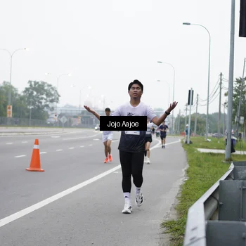 Runner Photo 7241888