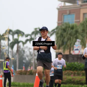 Runner Photo 7242104