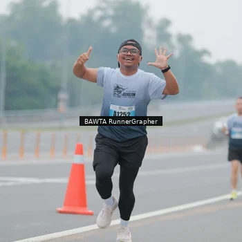 Runner Photo 7242360