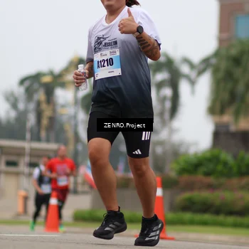 Runner Photo 7242453