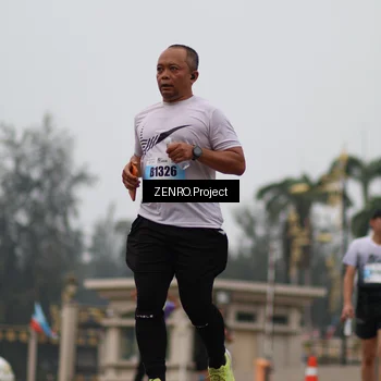 Runner Photo 7242469