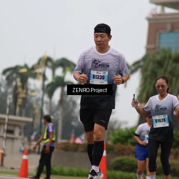 Runner Photo 7242883