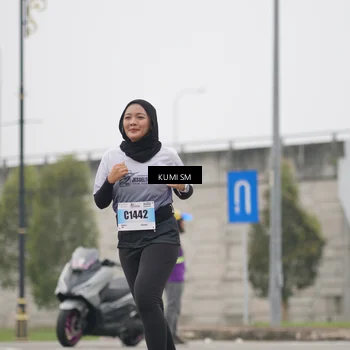 Runner Photo 7243005