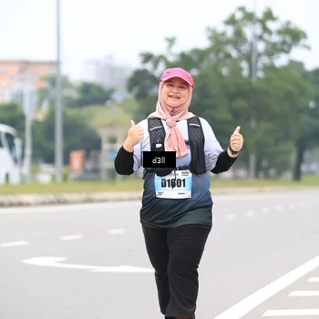 Runner Photo 7243011
