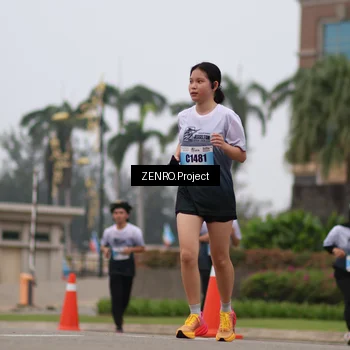 Runner Photo 7243060