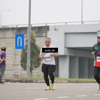Runner Photo 7243068