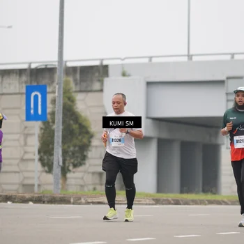 Runner Photo 7243071