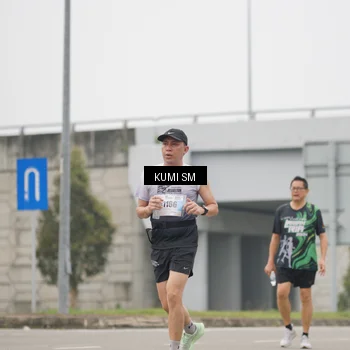 Runner Photo 7243096