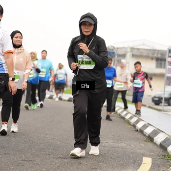 Runner Photo 7243211