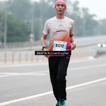 Runner Photo 7243276
