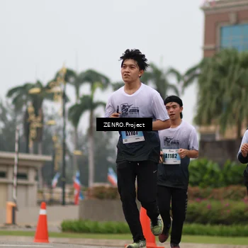 Runner Photo 7243301