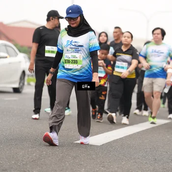 Runner Photo 7243306