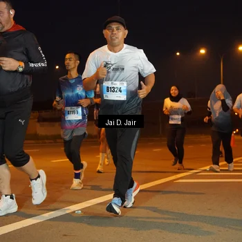 Runner Photo 7243353