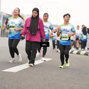 Runner Photo 7243392