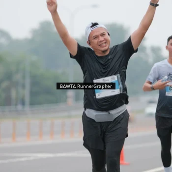 Runner Photo 7243419