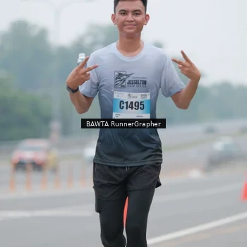 Runner Photo 7243473