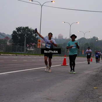 Runner Photo 7243623