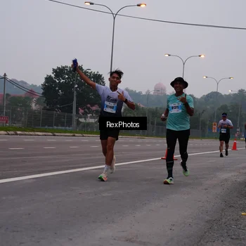 Runner Photo 7243677