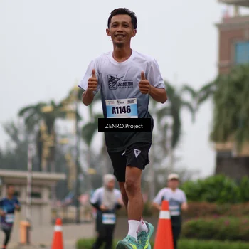 Runner Photo 7243698