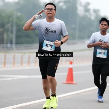 Runner Photo 7243703