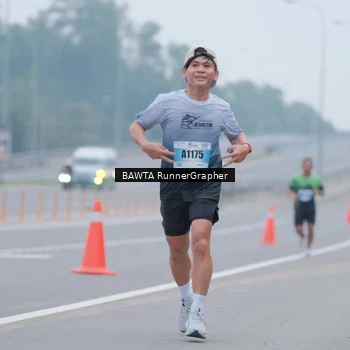 Runner Photo 7243704