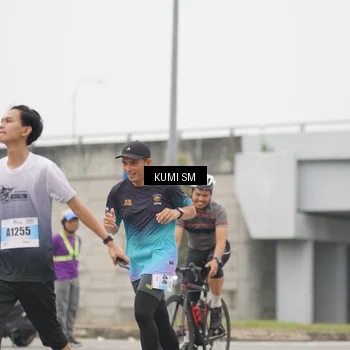 Runner Photo 7243759