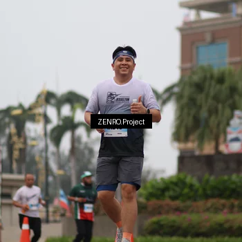 Runner Photo 7243842