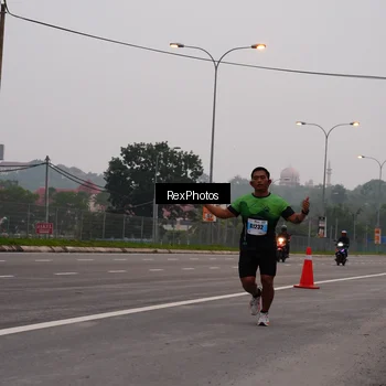 Runner Photo 7243896
