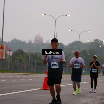 Runner Photo 7243916