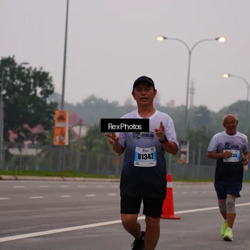 Runner Photo 7243952