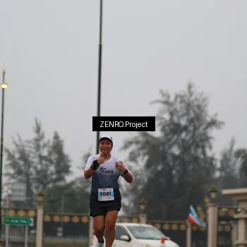 Runner Photo 7243958
