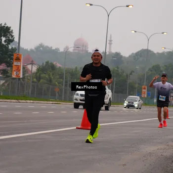 Runner Photo 7244121