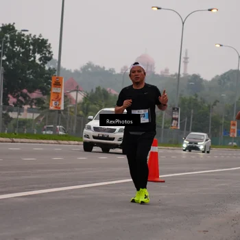 Runner Photo 7244147