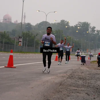 Runner Photo 7244156