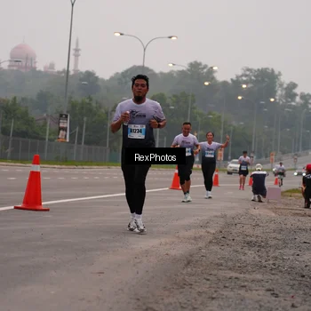 Runner Photo 7244179